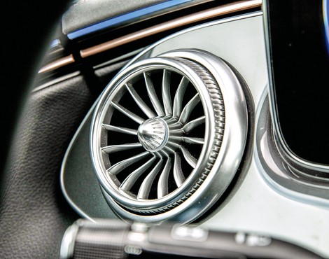 Mercedes EQE 350+ (2022)