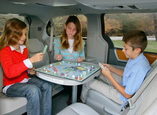 Genewa 2010: komfort Chryslera dla Europy