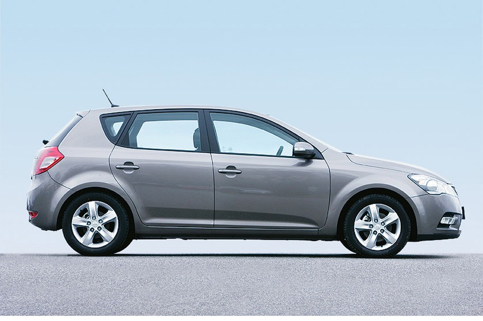 Opel Astra kontra reszta świata, czyli - Ford Focus, Honda Civic, Kia ceed, Renault Megane i VW Golf