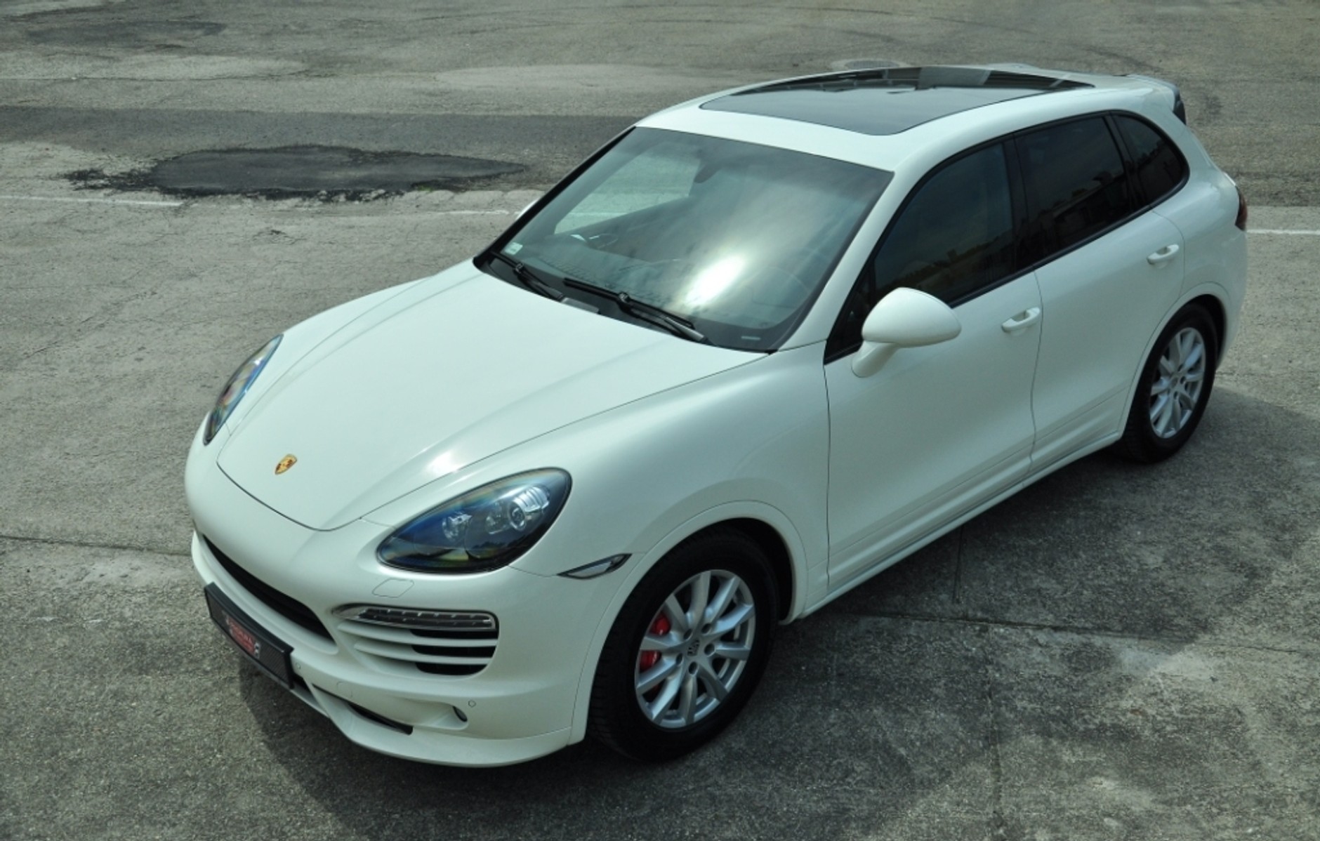 Porsche Cayenne z Pachura Moto Center
