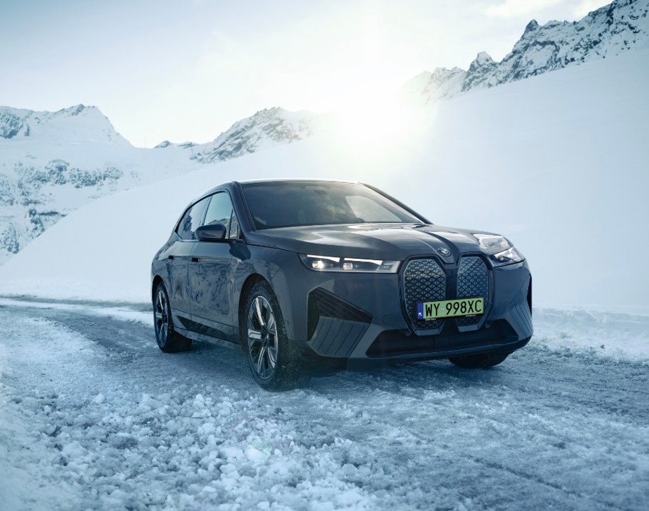 BMW iX