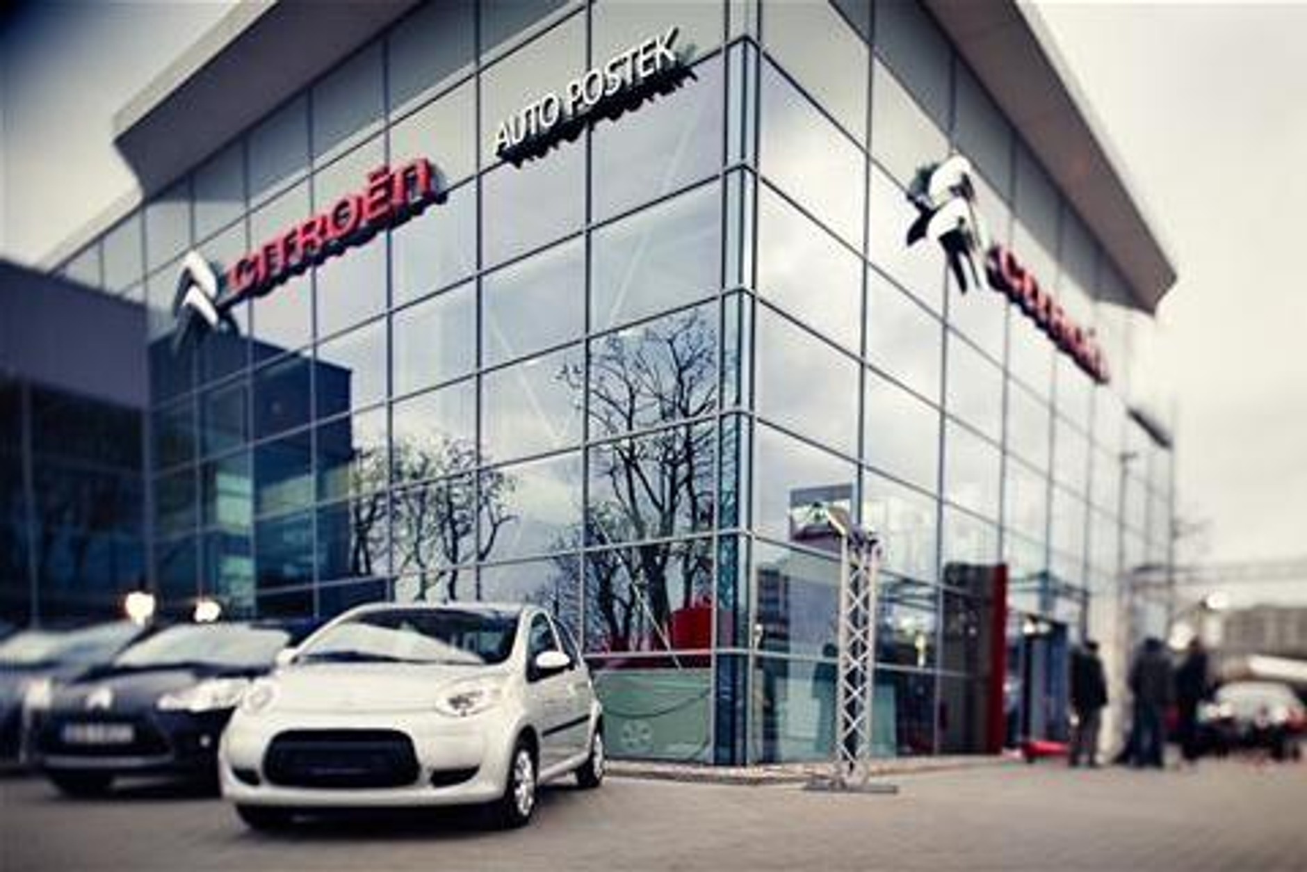Citroën i Nissan mają nowych dilerów