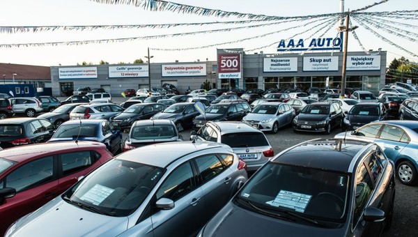 AAA Auto pod lupą UOKiK — firma może wprowadzać w błąd klientów
