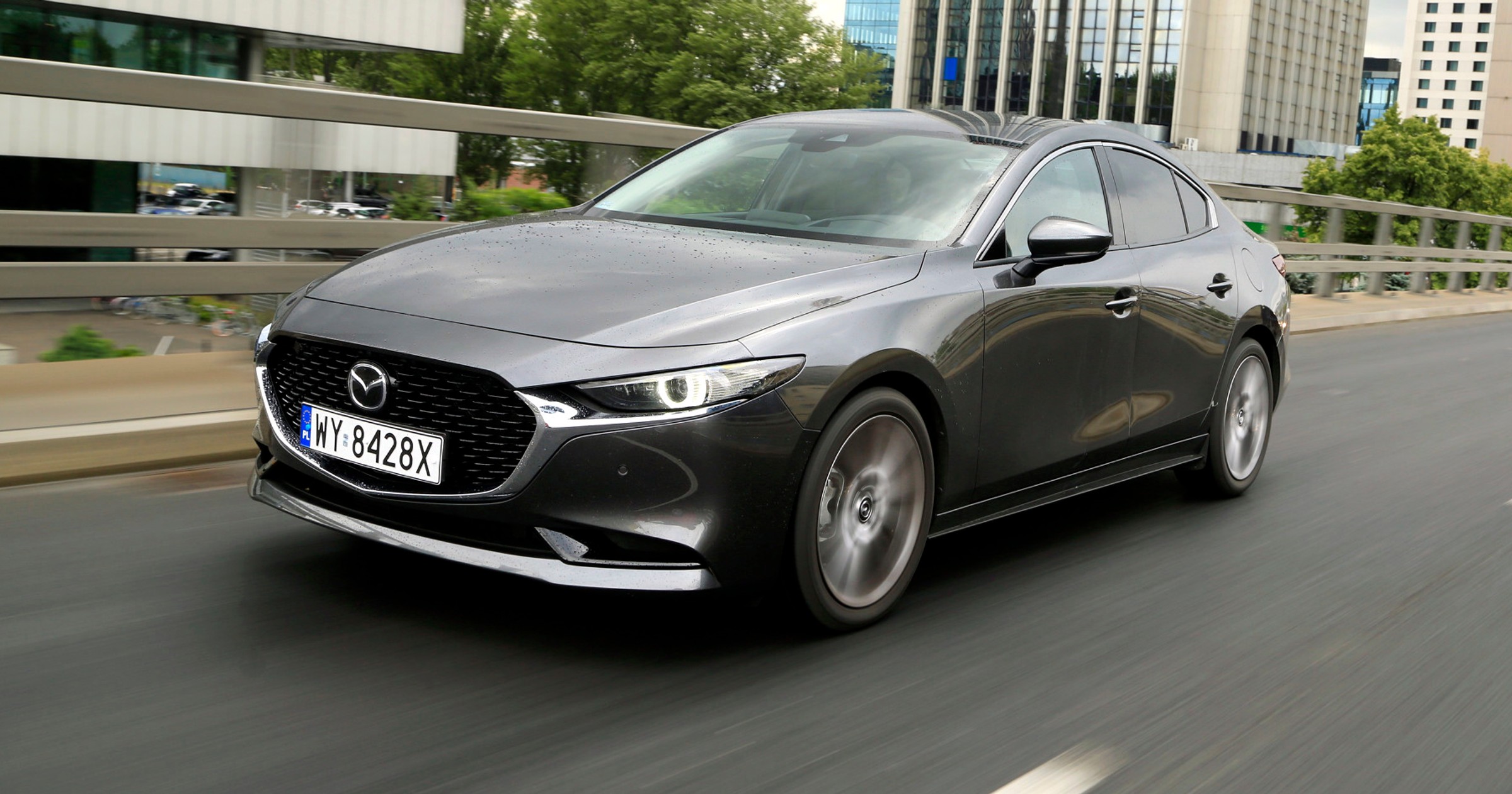 Mazda 3 Sedan 2.0 Skyactiv-G Hikari