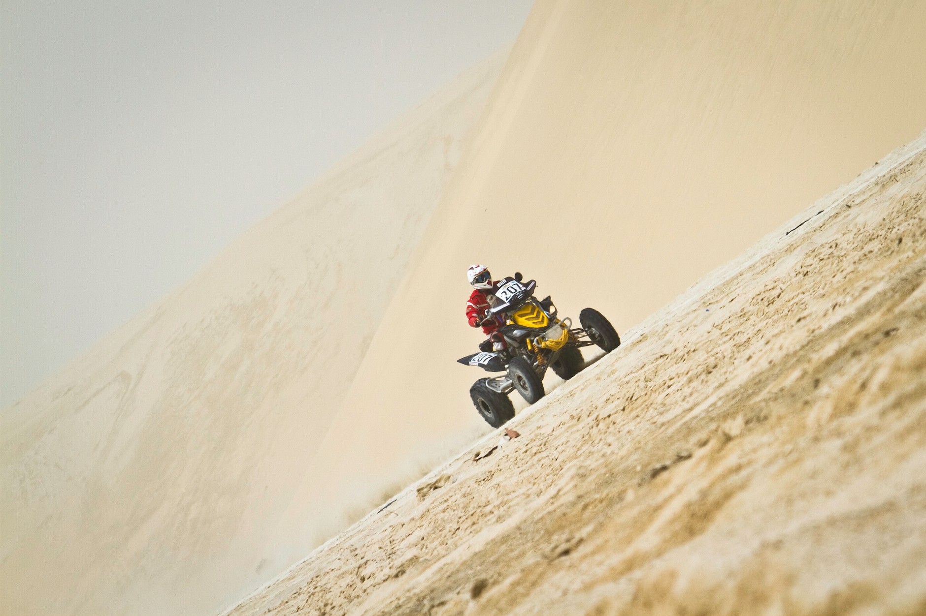 Polacy najszybsi w  Sealine Cross Country Rally