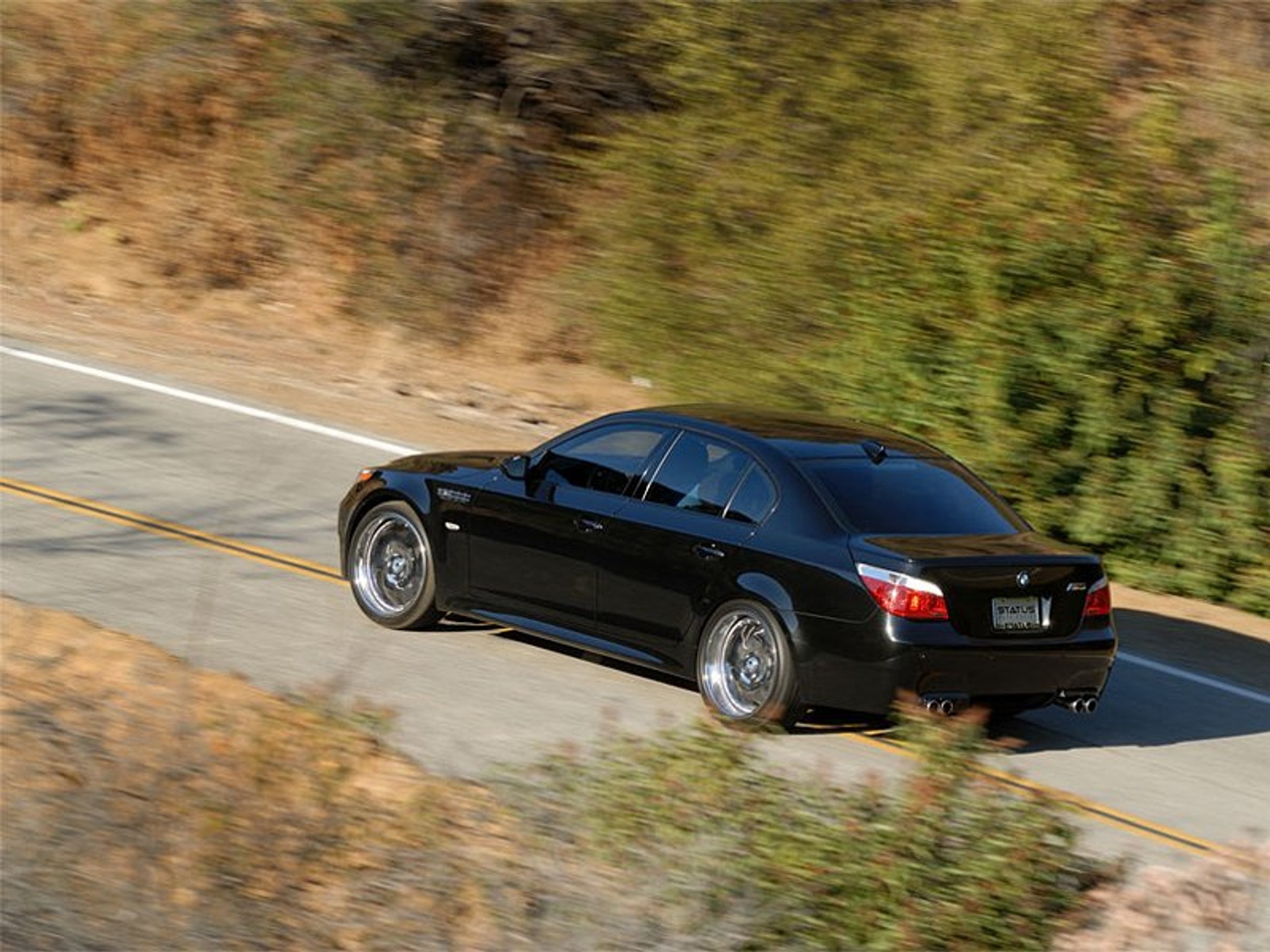 Currency Motors M5 Twin-Turbo: bestialskie M5