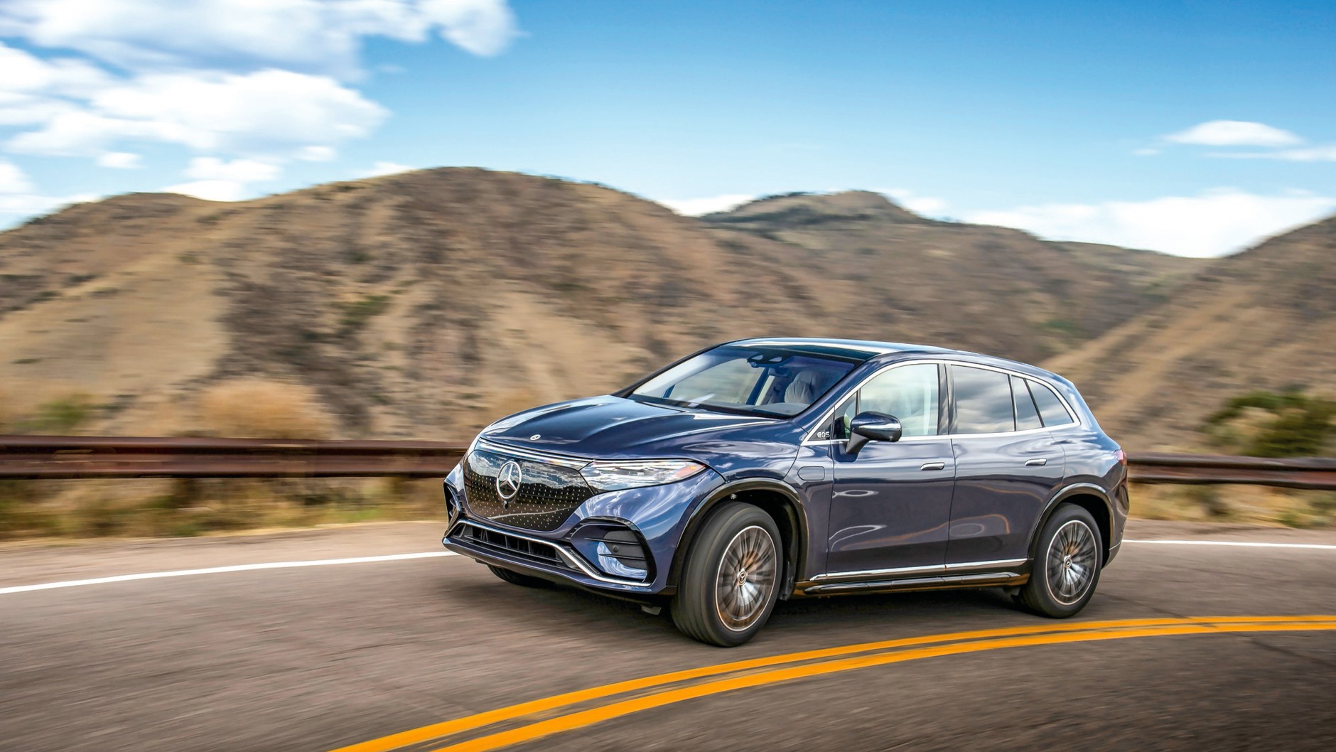 Mercedes EQS SUV (2022)