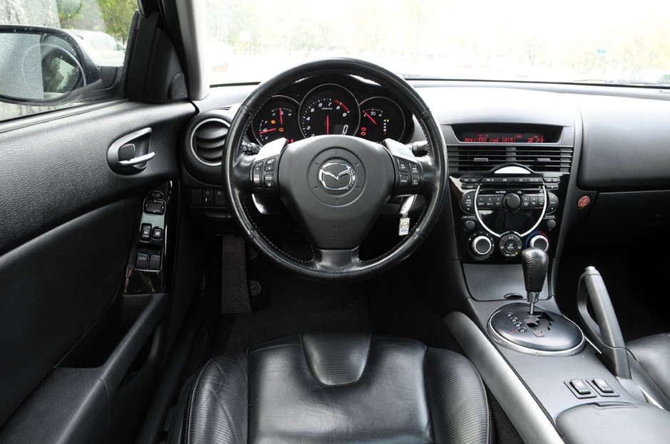 Mazda RX-8: Generator kosztów czy adrenaliny?