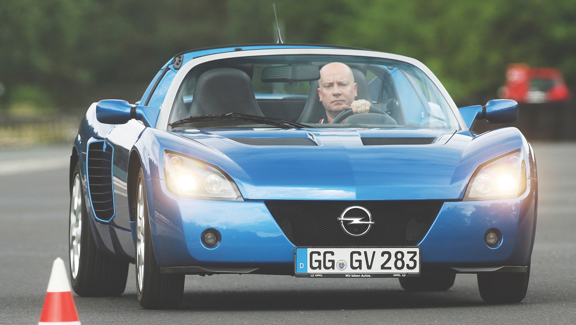 Tak jak Manta 400 i Lotus Omega, Speedster to prawdziwy ekstremista. Ale w zupełnie innym stylu.