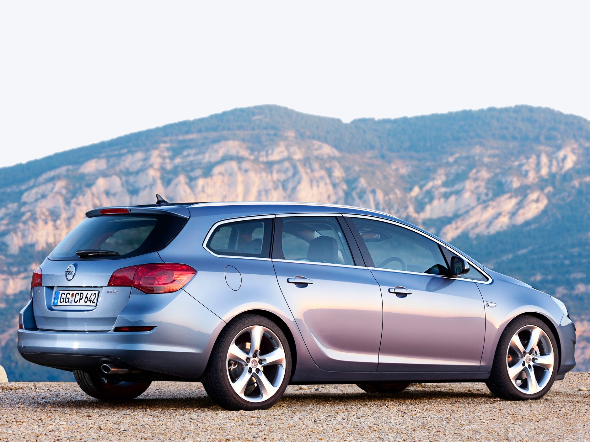 Opel Astra J Sports Tourer (2010-2015)