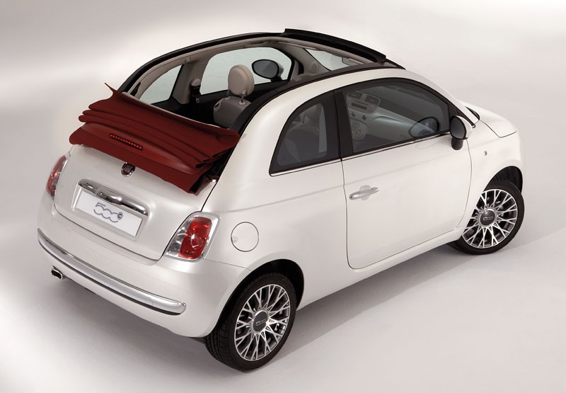 Fiat 500C: nowe informacje i zdjęcia włoskiego kabrioletu (fotogaleria)
