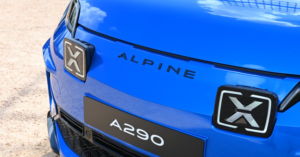 Alpine A290