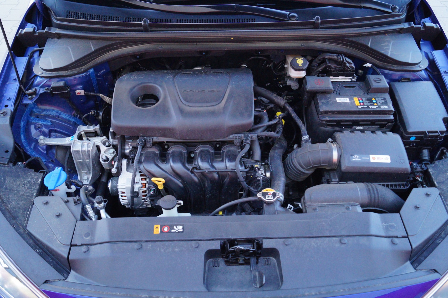 Hyundai Elantra 1.6 MPI