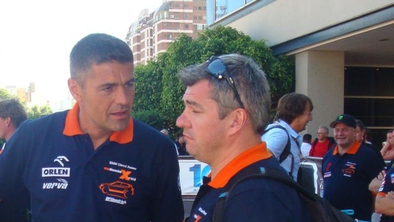 Rajd Dakar 2011: BMW Hołowczyca przeszło odbiór techniczny