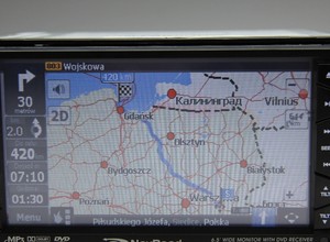 Radio z nawigacją: NavRoad NR650BTV