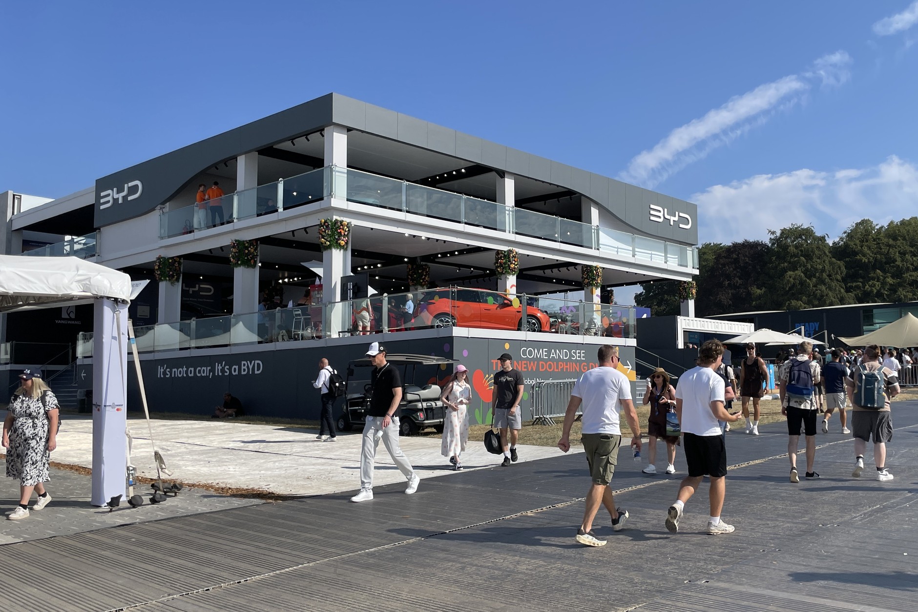 Pawilon BYD na Festiwalu Prędkości w Goodwood