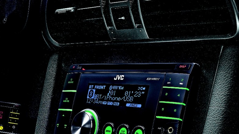 Nowości Car audio - radia samochodowe sezonu 2010