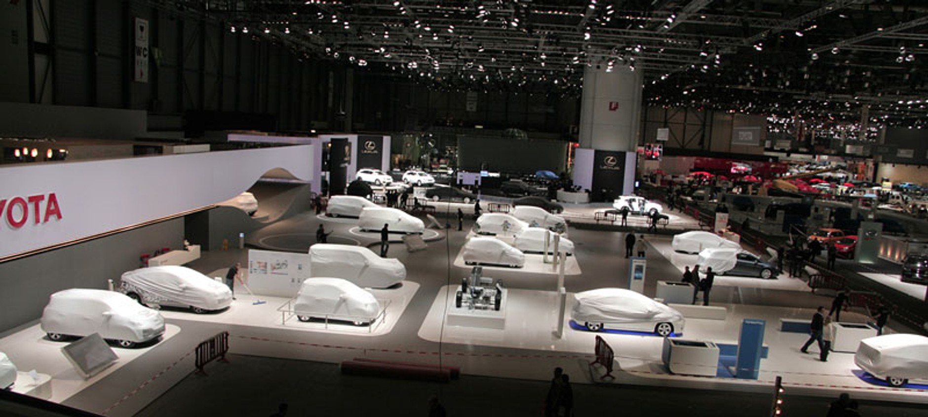 Genewa 2009: pierwsze wrażenia (fotogaleria 1.)