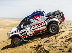 Dakar 2016: Przygoński zamienia motocykl na samochód