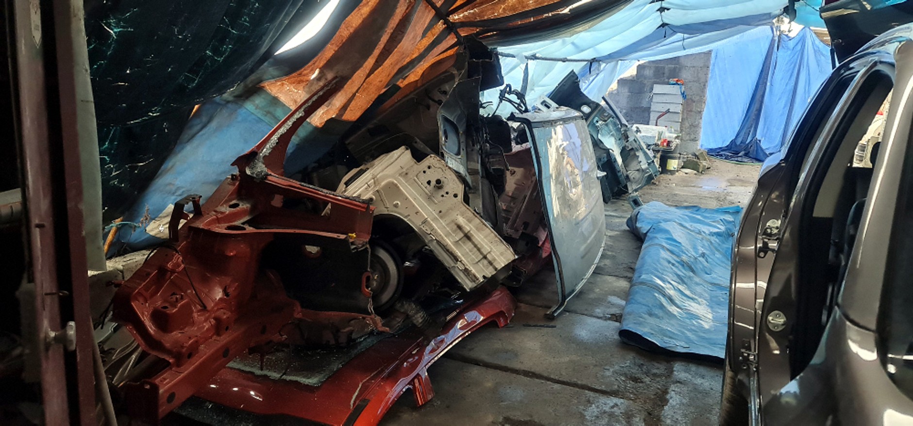 Policjanci z warszawskiej Ochoty rozbili dziuplę samochodową