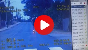 Policjanci zatrzymali go, bo przekroczył prędkość. Pędził hulajnogą elektryczną