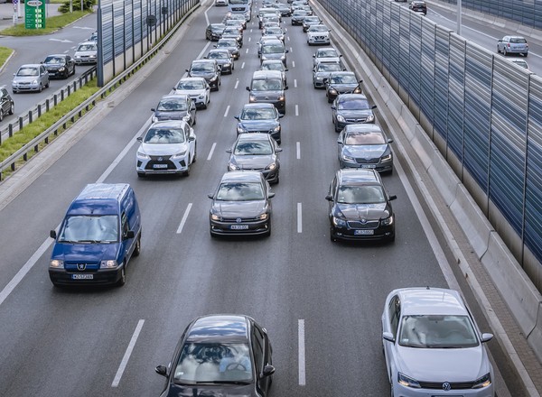 Zapytali o najbardziej niebezpiecznych kierowców na drodze. Właściciele BMW wypadli słabo