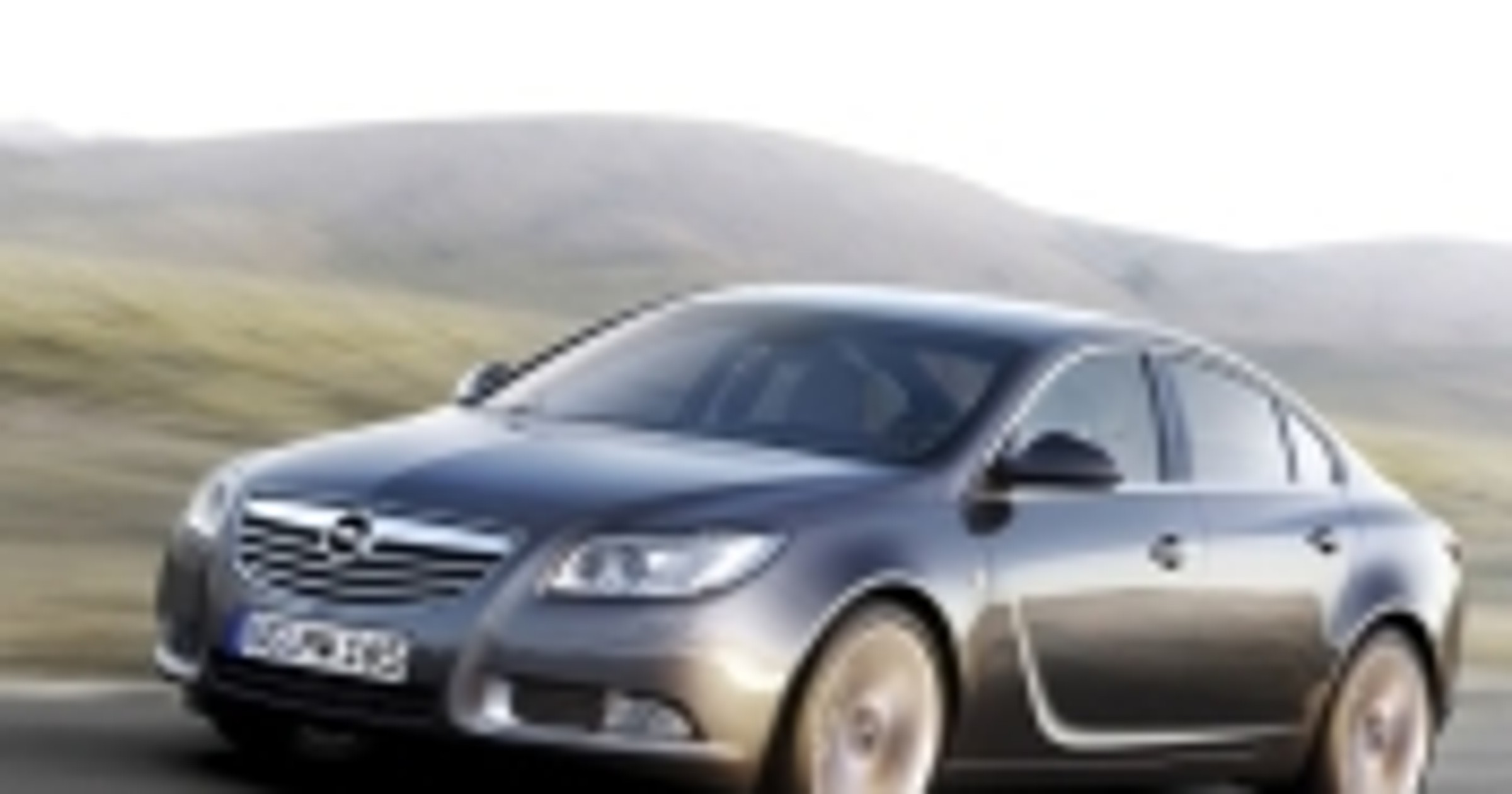 Nadjeżdża Opel Insignia