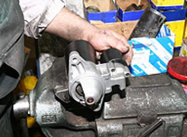 ALTERNATOR
