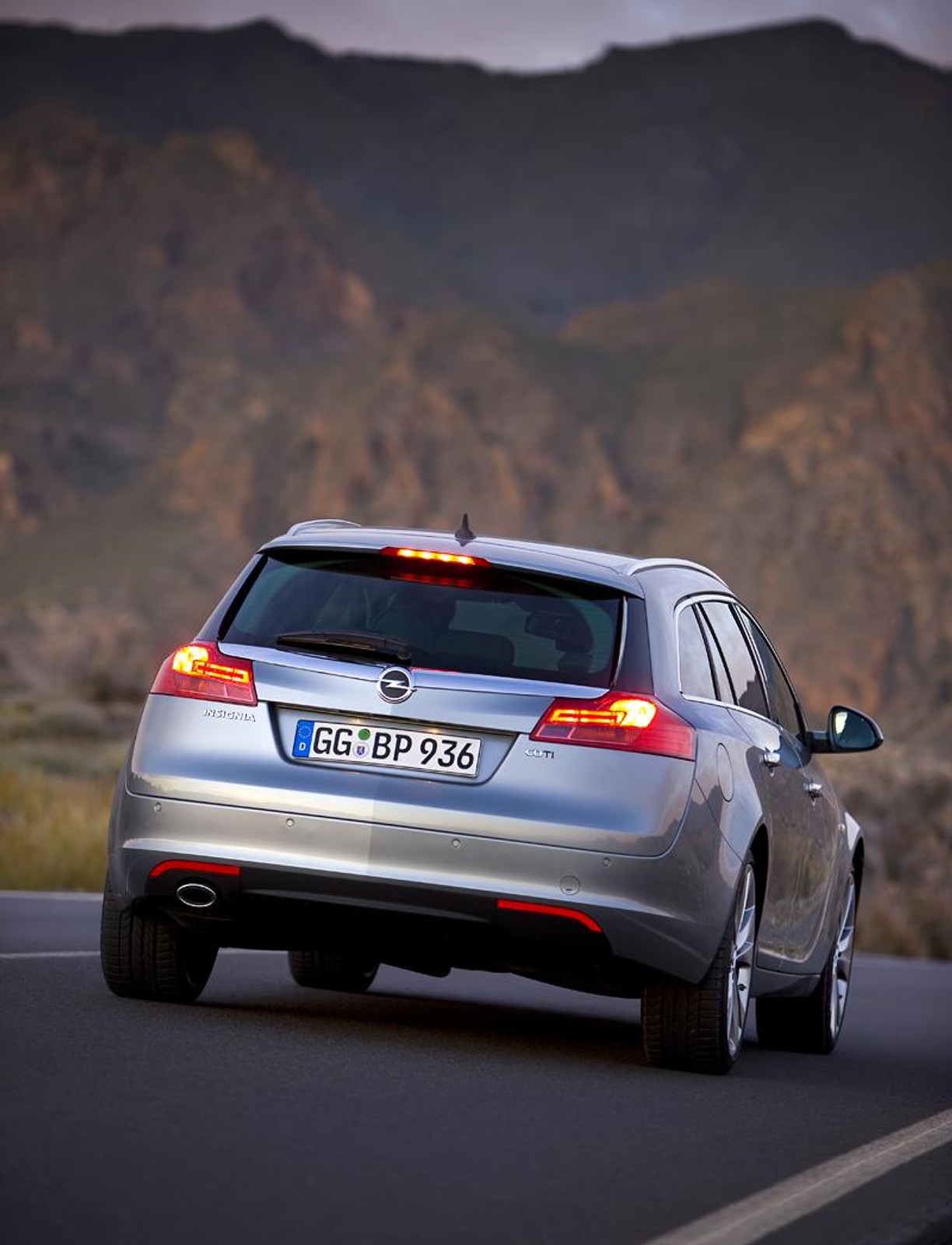 Opel Insignia Sports Tourer: kombi na miarę XXI wieku