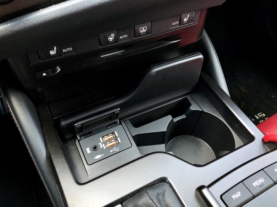 Lexus ES 300h F Sport Edition
