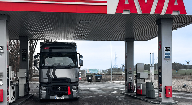 Ciężarówki w Polsce jeżdżą na nowym paliwie HVO. To sposób na ograniczenie emisji