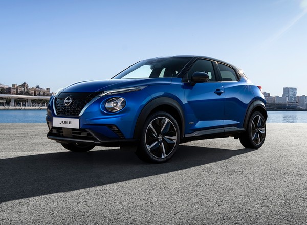 Nowy Nissan Juke Hybrid spali do 40 proc. mniej benzyny. Do sprzedaży trafi latem