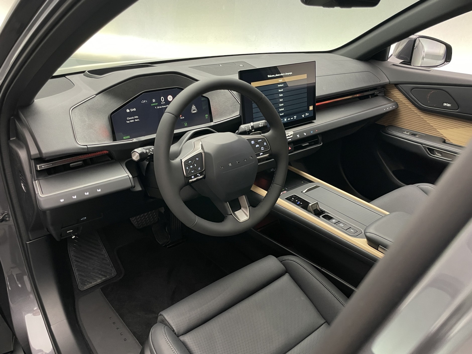 Nowy Lexus ES (2025)