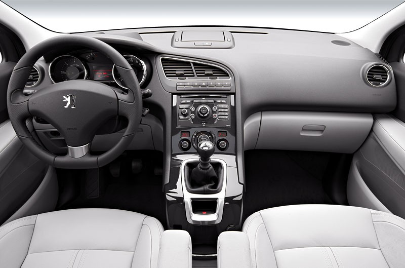 Peugeot: 5008 - duży, wygodny, nowoczesny, dla 5 lub 7 osób