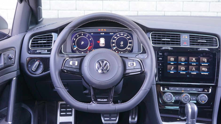 Volkswagen Golf R