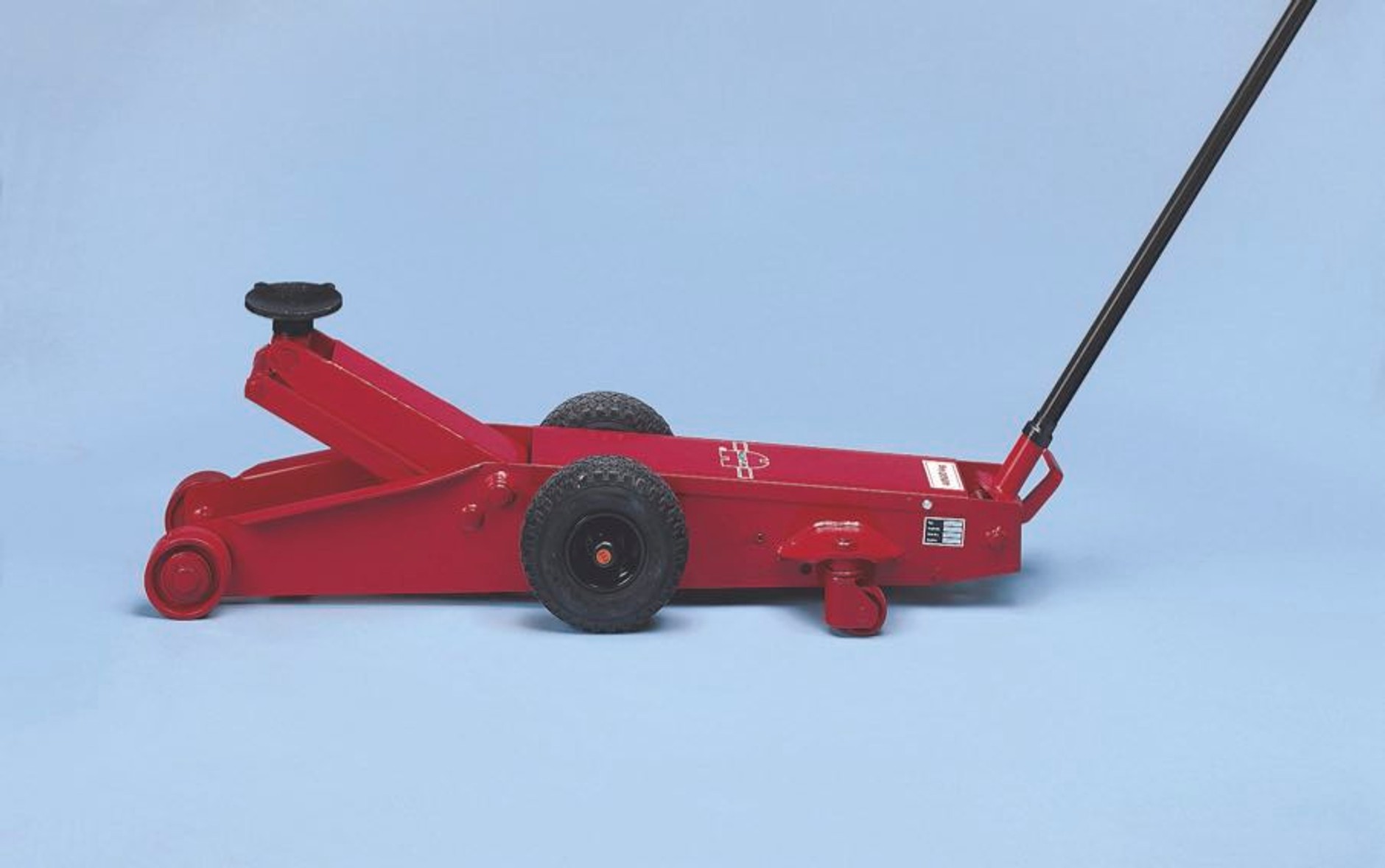 Przydatne narzędzia i sprzęty garażowe