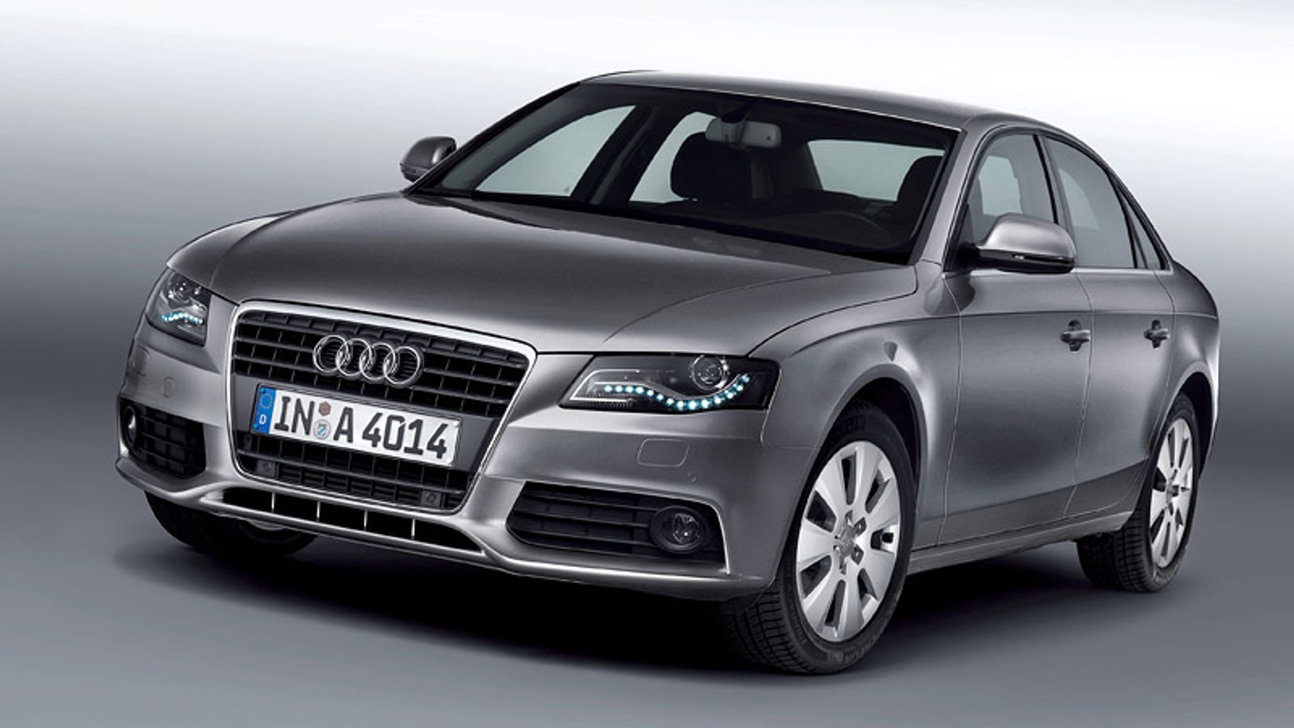 Paryż 2008: Audi A4 TDI concept e - 2,0 TDI (88 kW) i 3,99 l/100 km