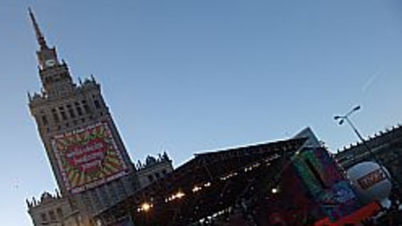 WOŚP 2008: wielki finał pod Pałacem Kultury (foto)