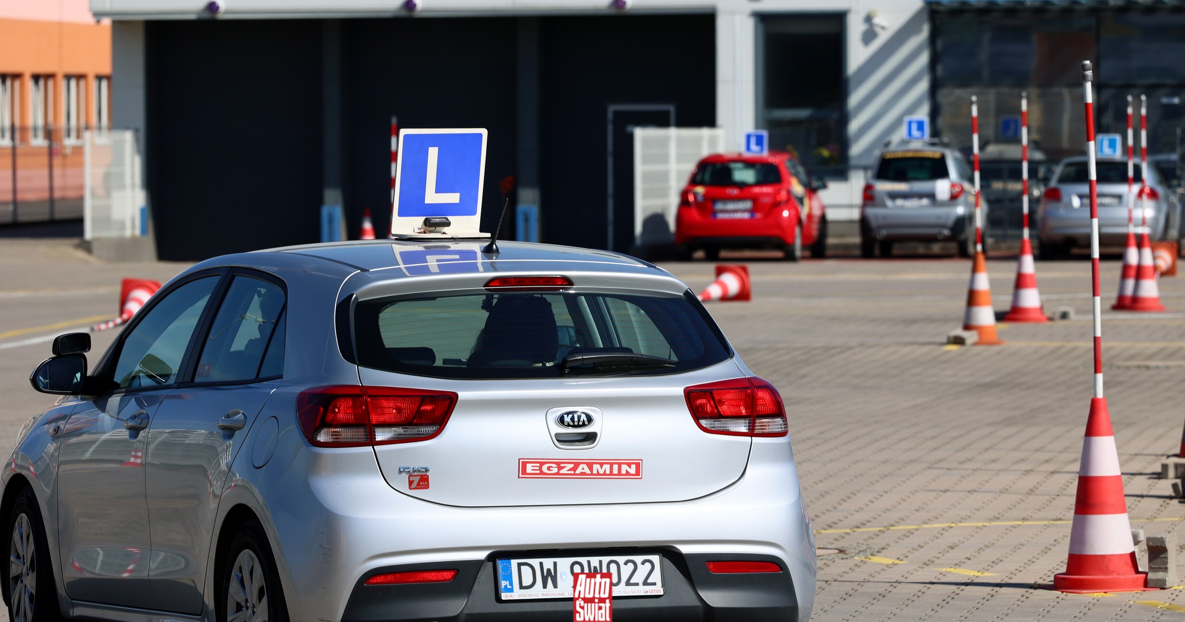 Minister zapowiada rewolucję w prawach jazdy. Założę się, iż nie dotrzyma słowa. Nie pozwolą mu
