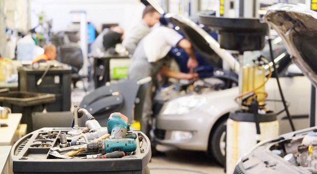 Zapytałem mechanika z ASO, co psuje nowe auta. Odpowiedział krótko i dał kilka rad, jak uniknąć problemów