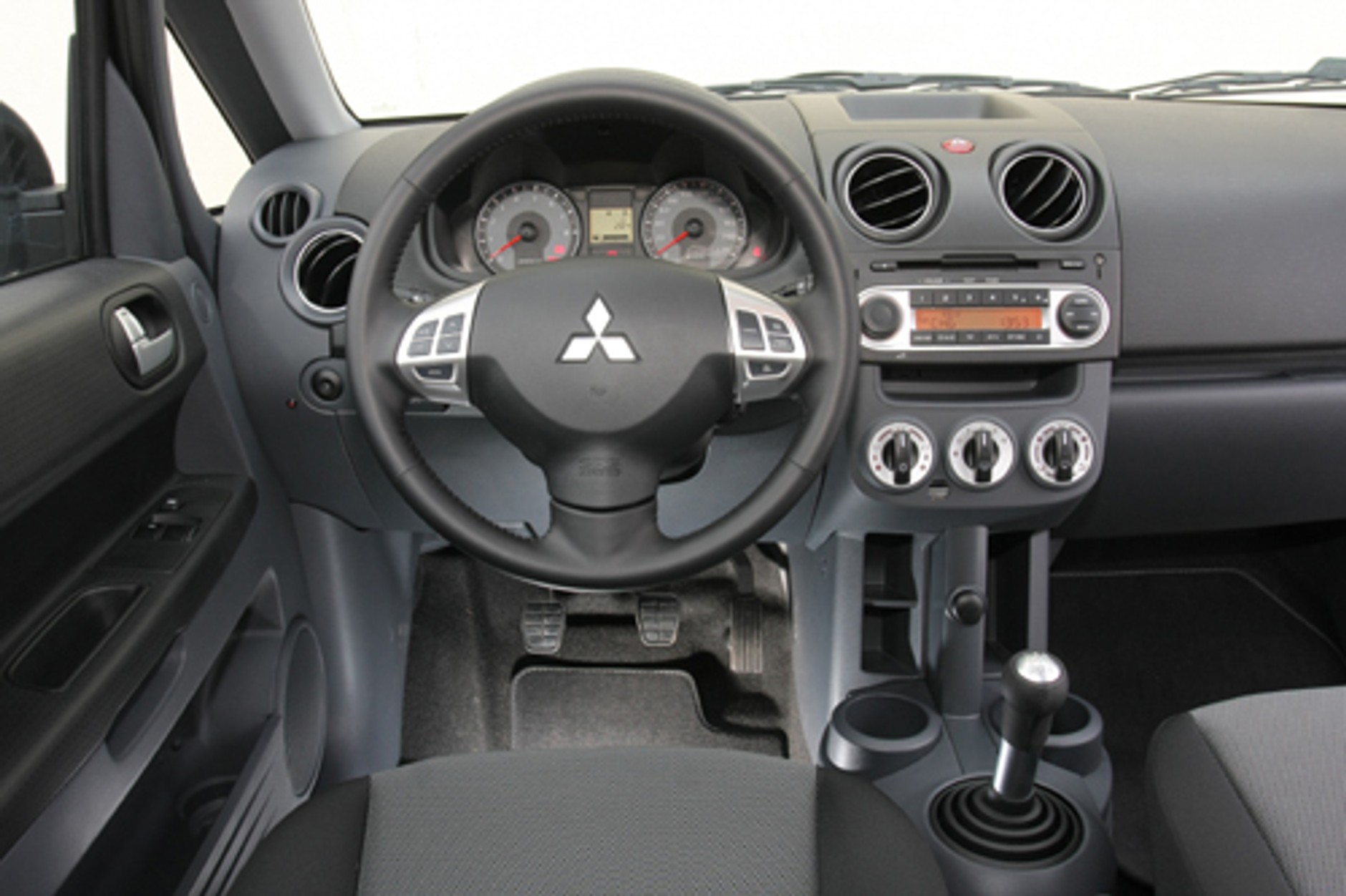 Honda Jazz kontra Mitsubishi Colt - Jazz na celowniku Colta