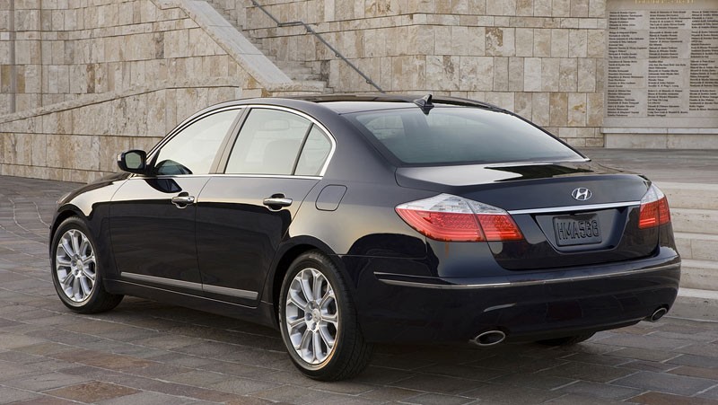 Detroit 2008: Hyundai Genesis - koreański flagowiec dopływa (oficjalne informacje)