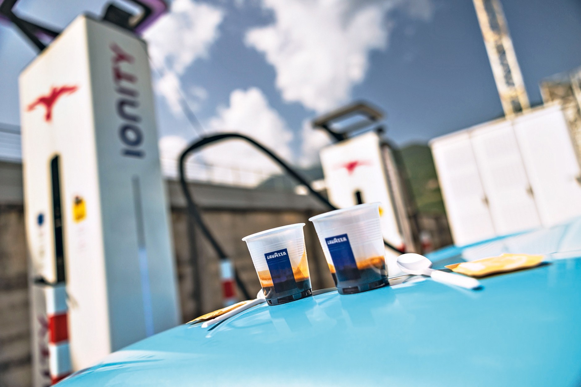 Porsche Taycan w podróży z Hamburga do Rzymu