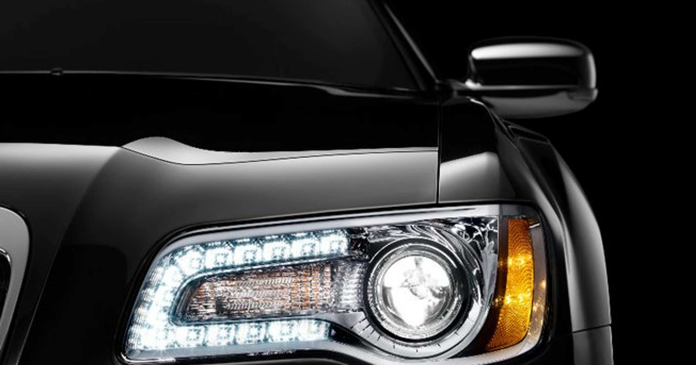 Nowy Chrysler 300 sedan gotowy do premiery w Detroit