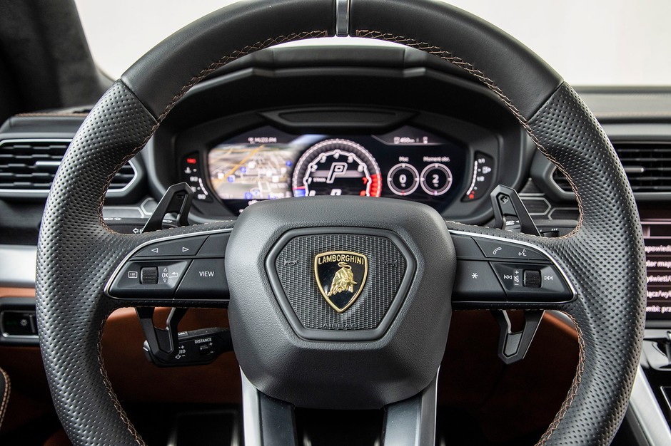 Lamborghini Urus - najdynamiczniej przyspieszający SUV na Ziemi