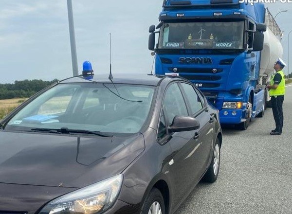 "Wyścig słoni" trwa. Posypały się kolejne mandaty na S1