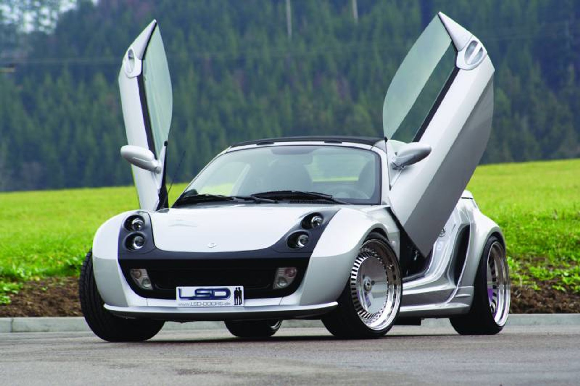 LSD Smart Roadster: ręce do góry