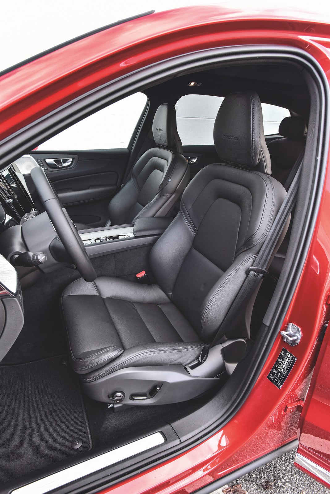 Test na dystansie 100 tys. km: Volvo XC60 T8 AWD