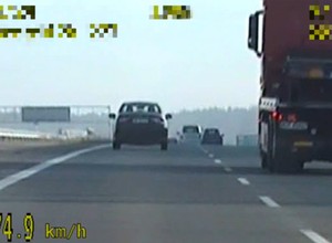 Jechał 200 km na godz. na spotkanie. Nie spodziewał się, że dostanie aż tak wysoki mandat