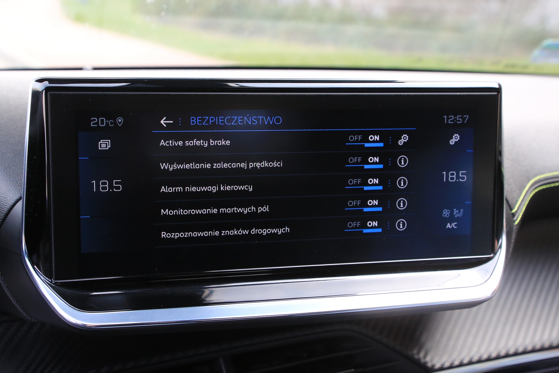 Peugeot 208 1.2/130 KM aut.